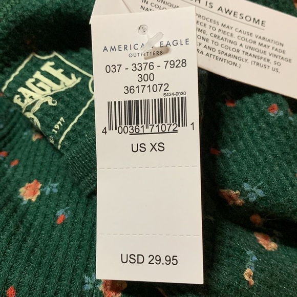 2 for $20 American Eagle Outfitters Women’s Crew Neck pullover Sz XS and S - NWT - Picture 5 of 6